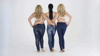 tre donne di spalle con diverse tipologie di fisico